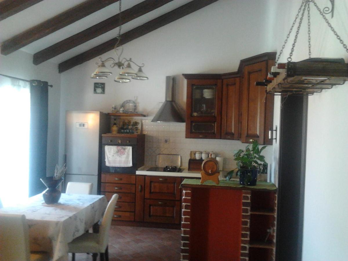 Sunshine Apartment Palit Екстериор снимка